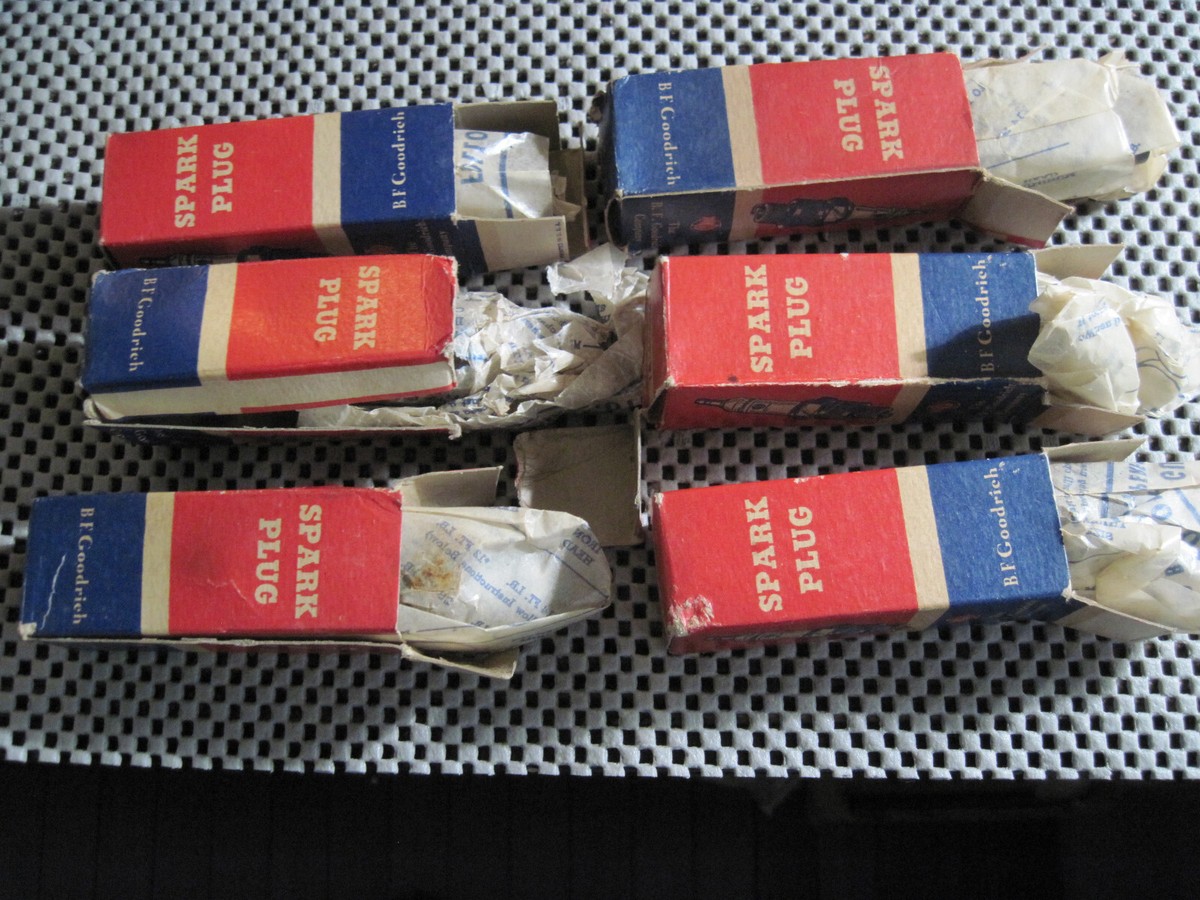 6 Vintage BF Goodrich 18-4 -COM Spark Plug NOS With Boxes | eBay