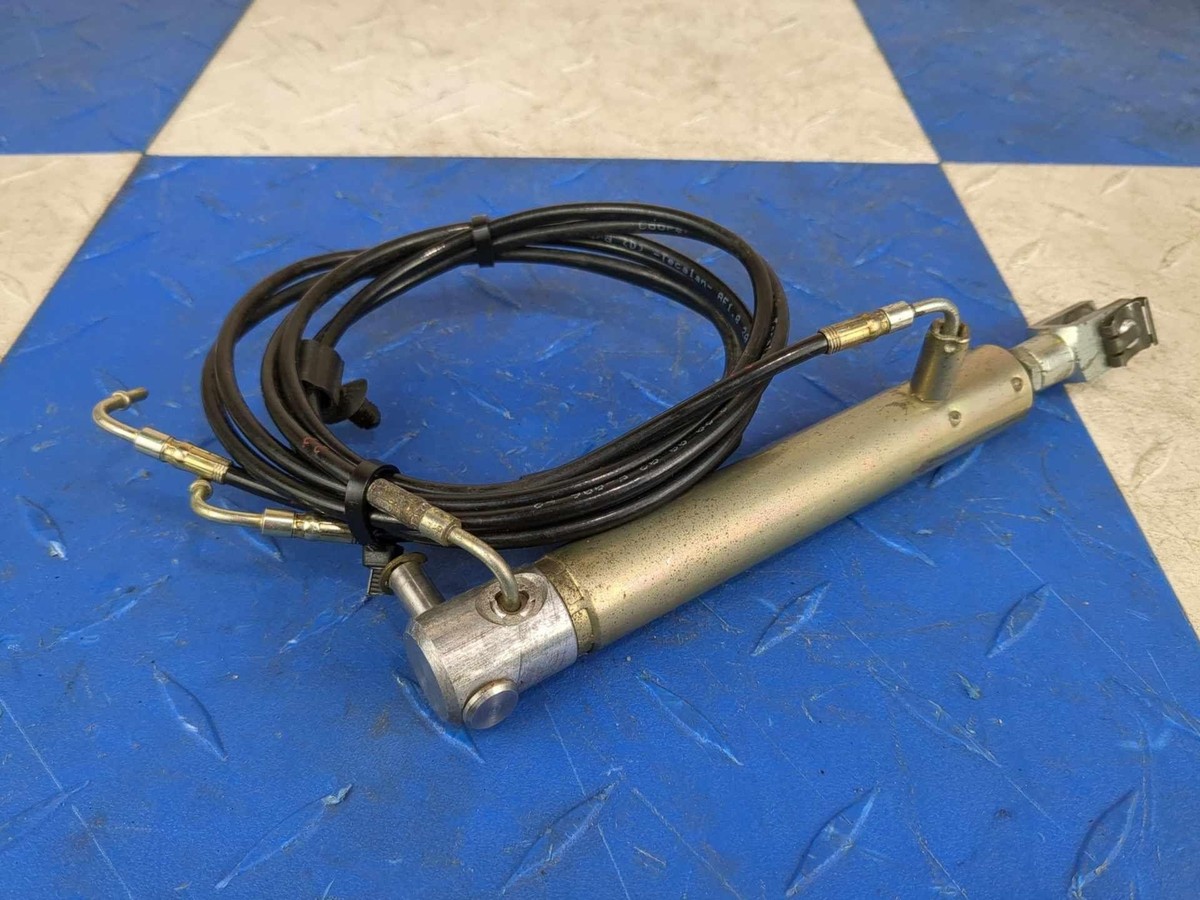 Ferrari 360 Spider OEM Right Rear Guard Hydraulic Cylinder Ram