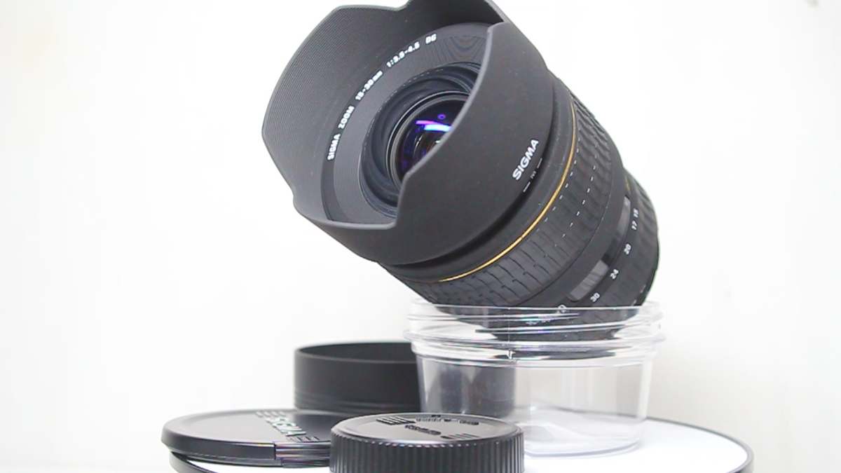 Excellent Sigma 15-30mm F/3.5-4.5 D EX DG ASPHERICAL Zoom AF Lens