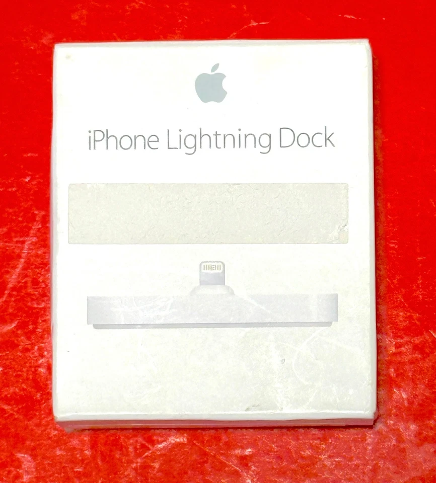 New Open Box Apple A1605 MNN62AM/A Lightning Dock for iPhone - White - Image 4 of 4