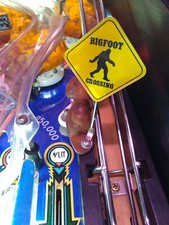WILLIAMS WHITE WATER pinball 1992 WH2O TRAFFIC SIGN panneau "Bigfoot" MOD