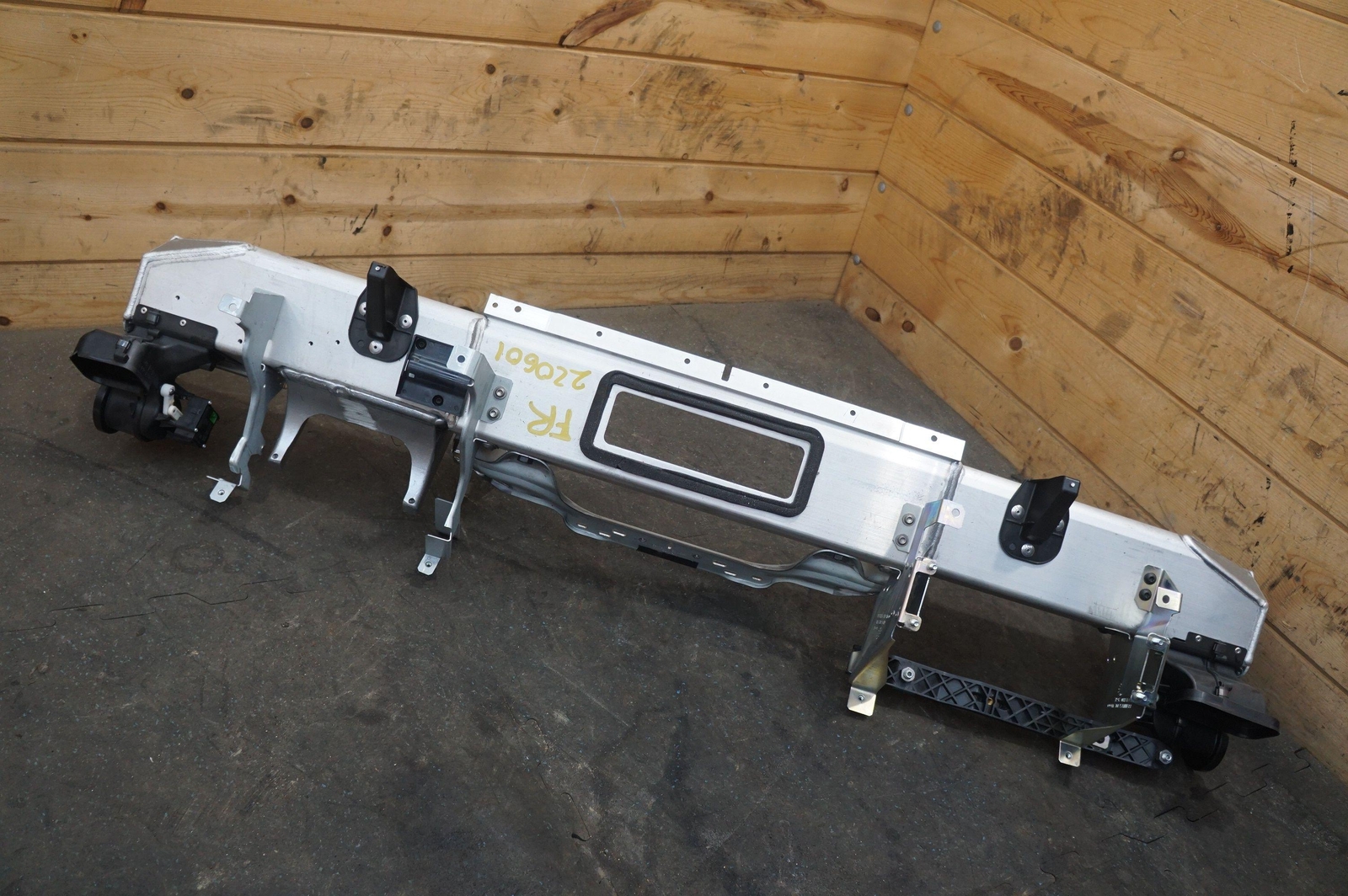 Dash Panel Dashboard Crossmember Mount OEM 3W1857017AF Bentley GTC 2011+