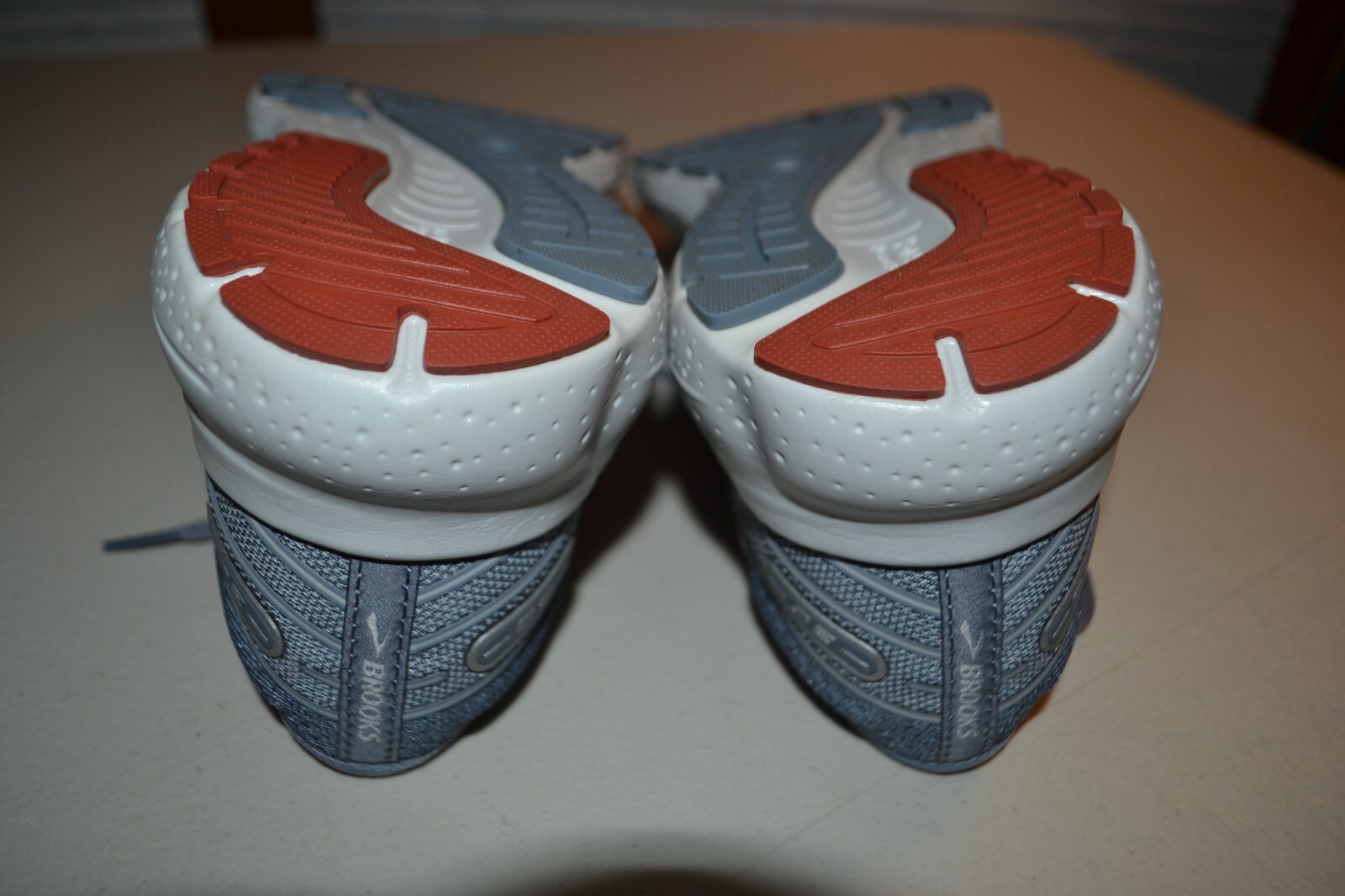 Brooks Women Glycerin 20 Gray Running Shoes Size 8.5M thumbnail 9