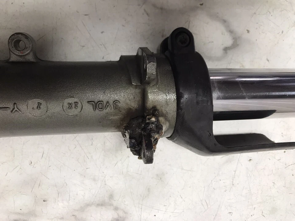 Amortiguadores horquillas delanteras Yamaha TDM850 TDM 850 92 tubos Foto 3 de 4