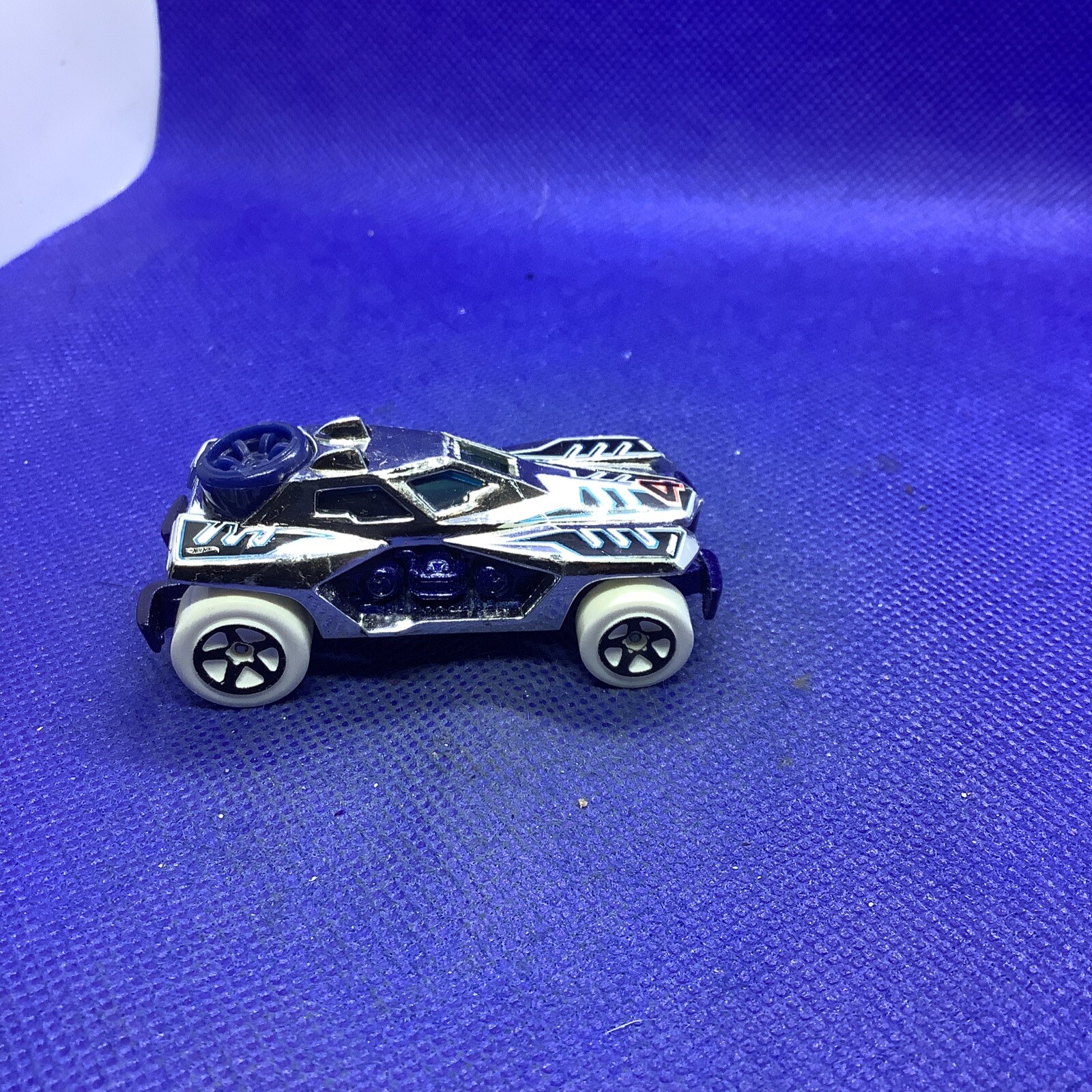 2011 Hot Wheels ~ICE~ RD-04 5/6 (Chrome Version) Acceleracer