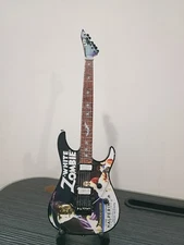 Kirk Hammet • Metallica • Exclusive Mini Guitar