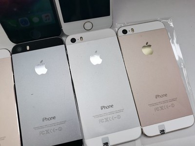 Apple iPhone 5s (Unlocked ) - 16GB/32GB/64GB - Gray Silver Gold