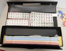 Mahjongg Travel Set 166 Tiles, 4 Racks, Dice, Case, Instruction booklet NEW