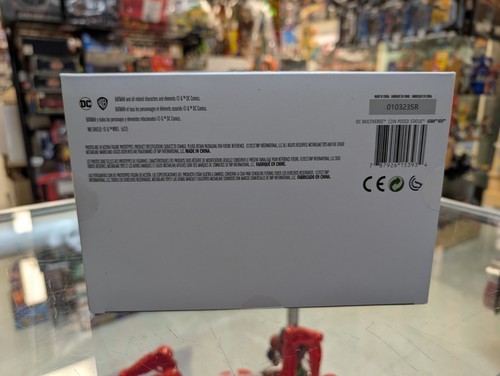 Batman Hush 12" Statue Factory Sealed | DC Multiverse | McFarlane Toys 2023 - Picture 8 of 9