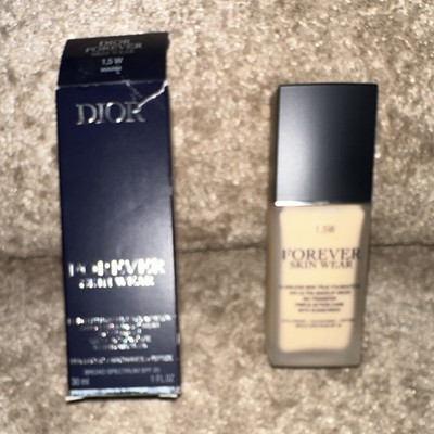 Dior Forever Skin Wear Liquid Foundation 1.5W Warm Matte Full SPF 20 1 oz