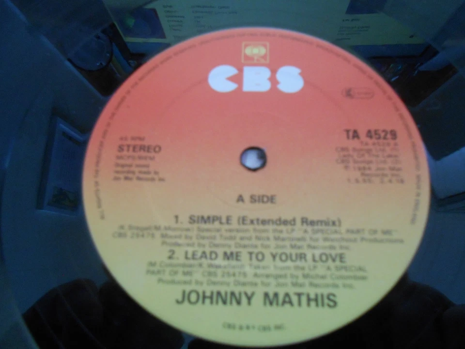 Johnny Mathis - "Simple / lead me To Your love / Gone Gone Gone" 12" Single - Image 2 of 4