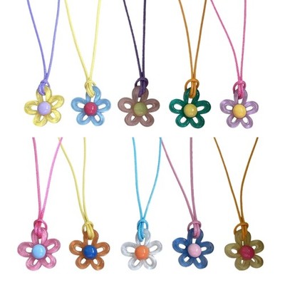 Eye Catching Hollow Flower Necklace Blossom Necklace for Valentine Day Gift