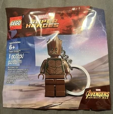 LEGO Marvel Super Heroes Teen Groot Keychain Set 5005244 -  New Sealed Retired