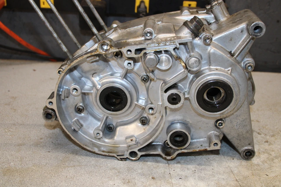 Yamaha RD60 1974 motor cárter cárter cárter bloque 8704.AAE Foto 2 de 4