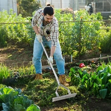 70" Garden Thatch Rake w/ Long Handle & 19 Curved Tines