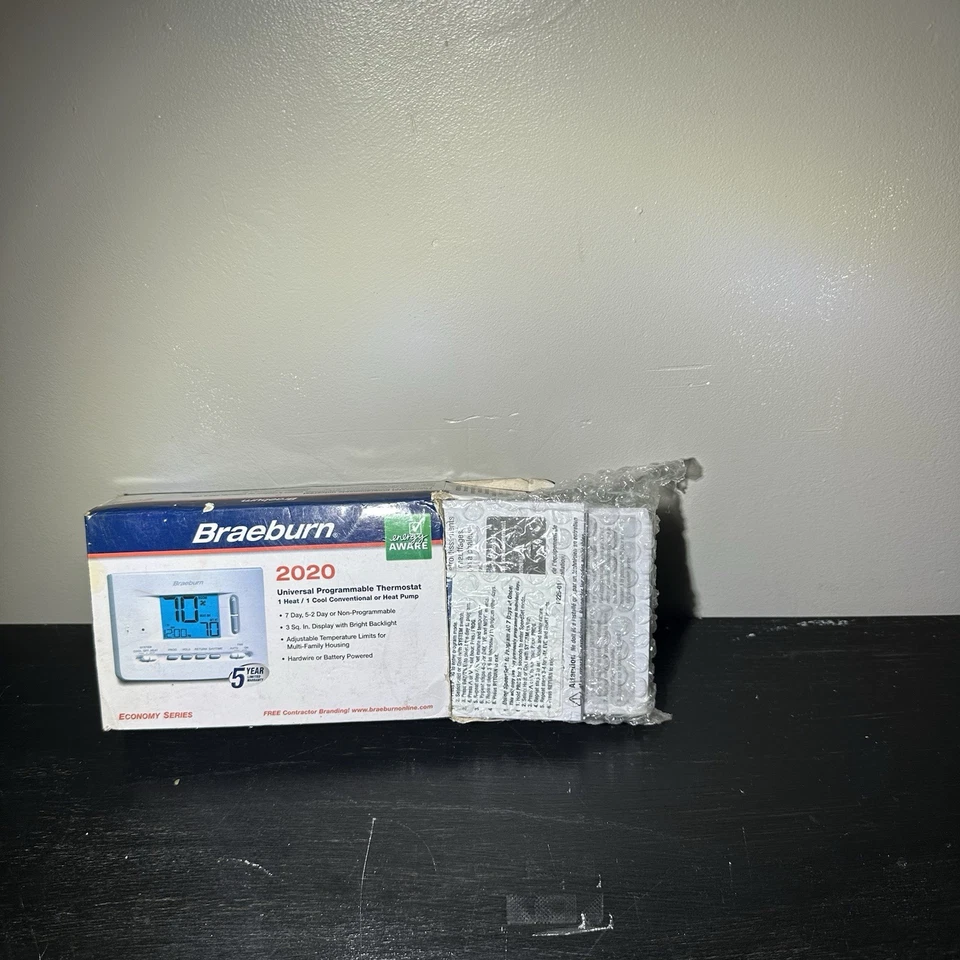 UNIVERSAL PROGRAMABLE THERMOSTAT BRAEBURN 2220 NEW IN BOX - Image 3 of 4