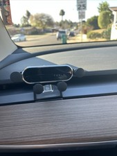 Tesla Model 3/Y/S/x Phone Holder Mount Vent