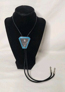 Southwestern SW89 Howling Wolf Moon Cactus Bolo Tie Turquoise Inlay Silvertone 
