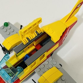 LEGO City 7732 Air Mail 89% Complete w/ Minifigure Special Edition