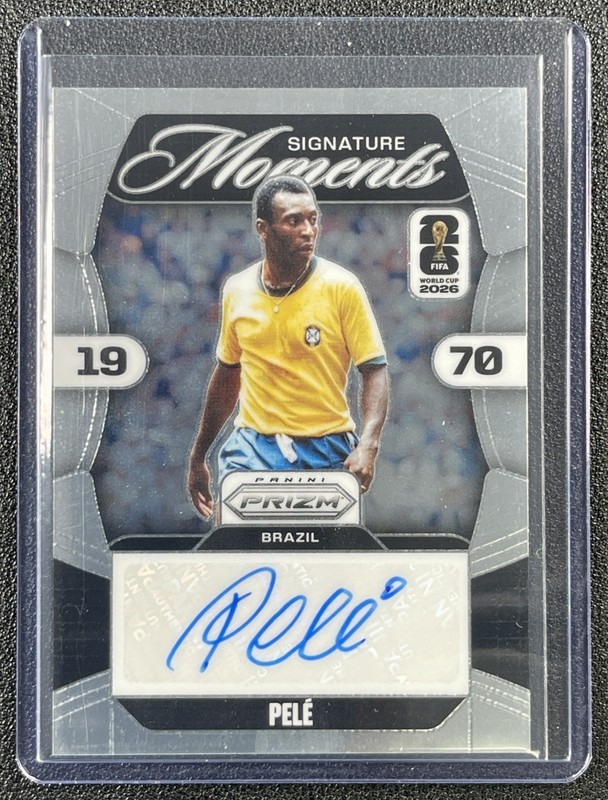 PELE 2026 PANINI PRIZM WORLD CUP #SM-P SIGNATURE MOMENTS AUTO BRAZIL