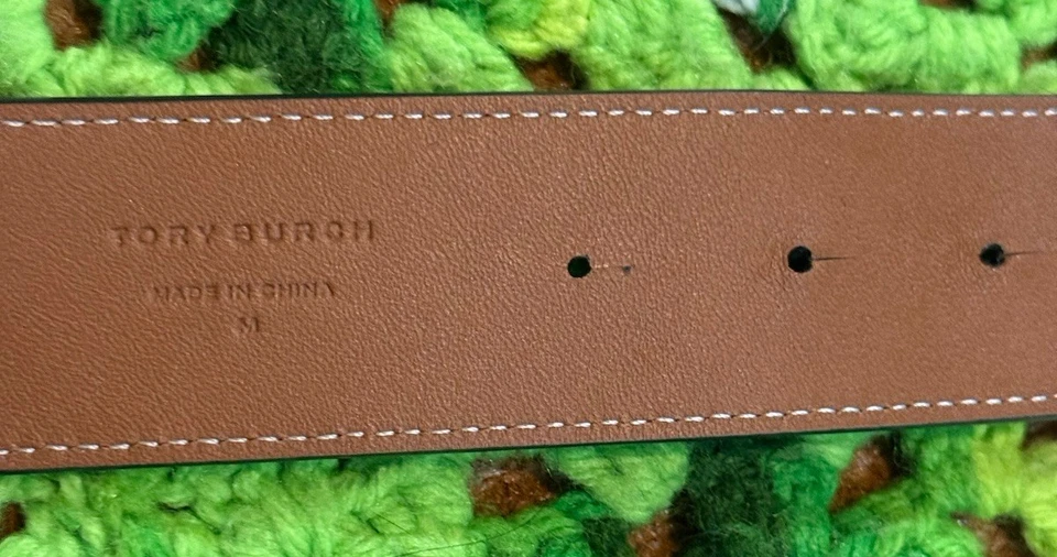 Tory Burch REVERSIBLE BELT Medium Leather Round Logo Buckle Gold Tone Designer - Image 4 of 4