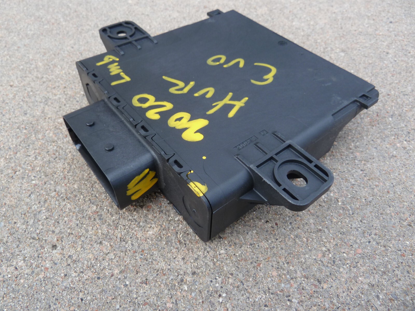 Lamborghini Huracan Chassis Voltage Stabilizer Control Module ECU A8 D4