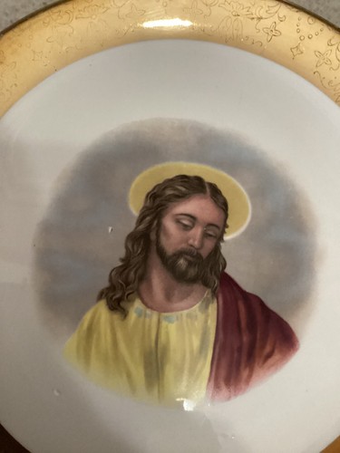 Vintage Jesus Plate, Crest-O-Gold SABIN Warranted 22k on the back of the Plate - Picture 2 of 2