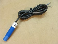 NEW Allen Bradley 875CP-A8C18-A2 NEMA type 12 capacitive proximity switch sensor