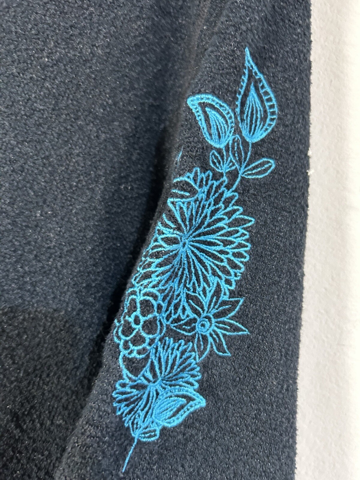Picture 3 of 4