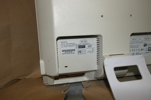 Sony Computer Monitor SDM-E76D TFT LCD Display 17 " DVI VGA PC computer - Picture 4 of 10