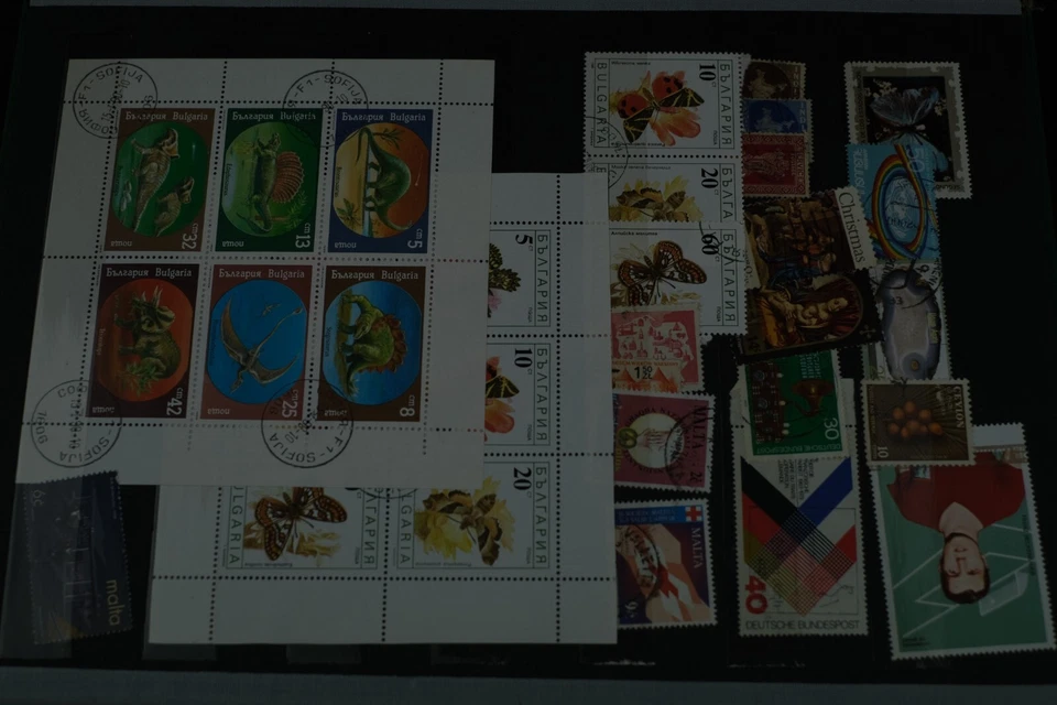 Worldwide stamps collections lots album Vintage Rare Classic Antique Genuine - Image 3 of 4