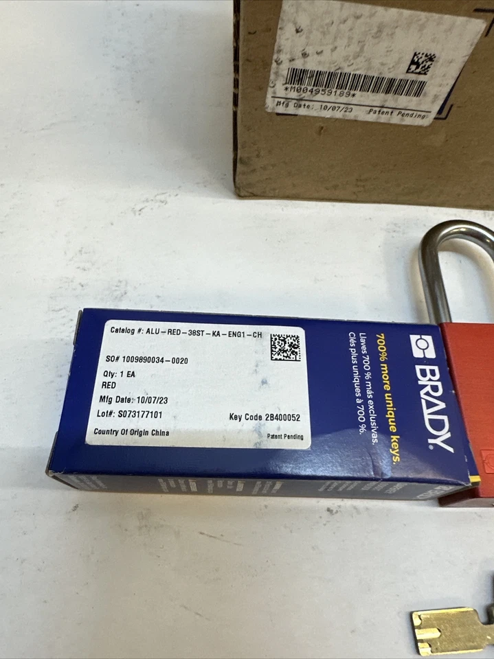 Brady ALU-Red-38ST-KA-ENG1-CH Lockout Padlock,Aluminum,Red, Qty 12 - Image 3 of 4