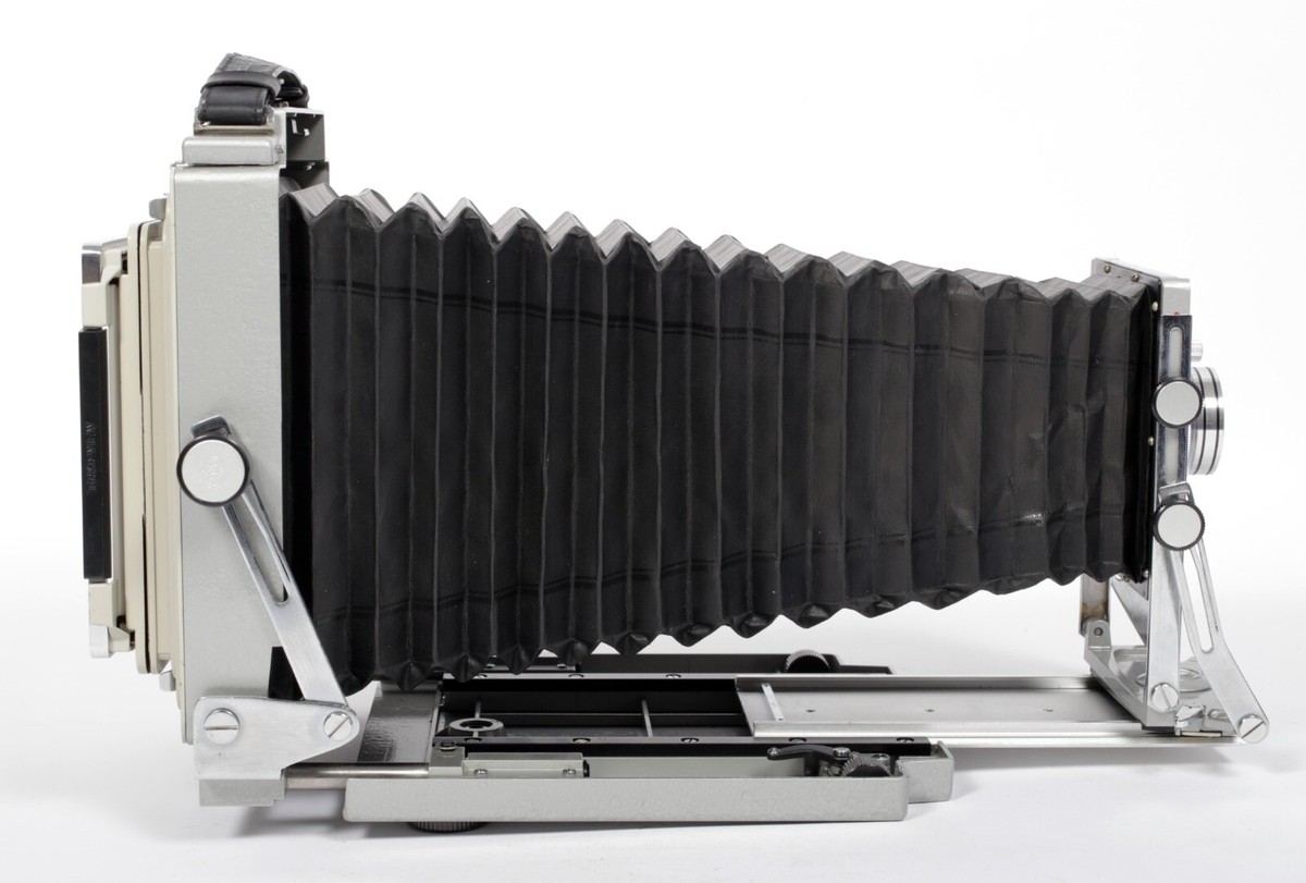 Toyo 4X5 metal field camera with 165mm F6.3 Ilex lens +