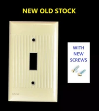 NOS - Vintage Sierra Ribbed Bakelite Toggle Switch Wall Plate Duplex Cover IVORY