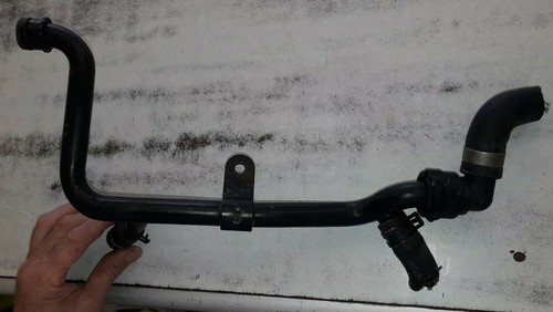 VW Passat 3B Audi A4 B5 Wasserrohr Kühlwasserrohr 06B121065D Rohr Wasserleitung