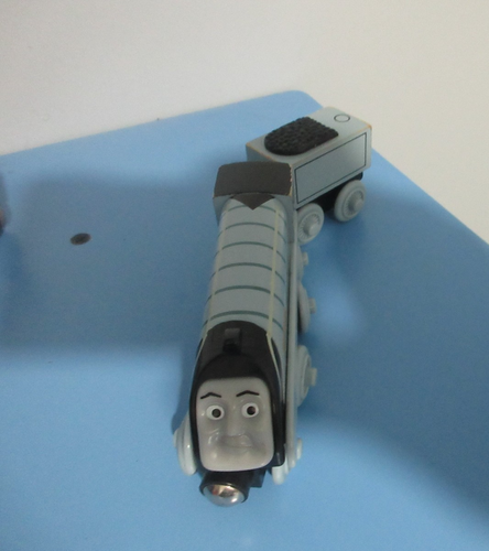 Motor de tren ferroviario de madera Thomas & Friends - Spencer con licitación - curva de aprendizaje - Imagen 8 de 8