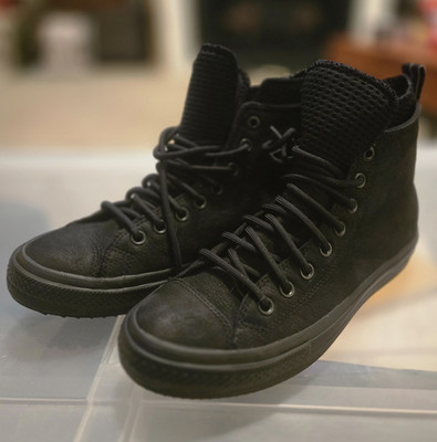 Converse Chuck Taylor All Star Men's High Top Leather Lace-Up Black Sneakers