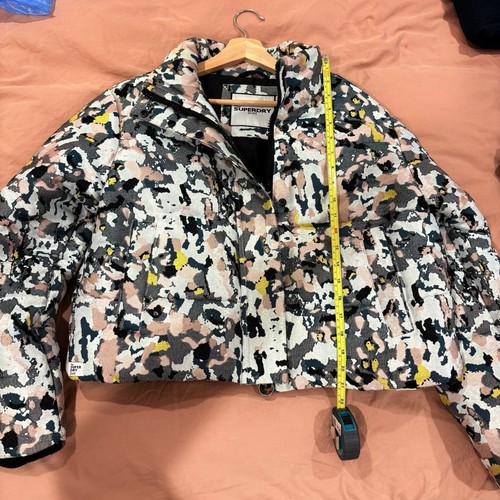 Superdry Women's Jacquard Snow Camo Puffer Jacket - Size Medium - Picture 6 of 6