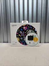 Wacom Intuos Wireless Graphics Drawing Tablet with Bonus Software CTL-4100WL