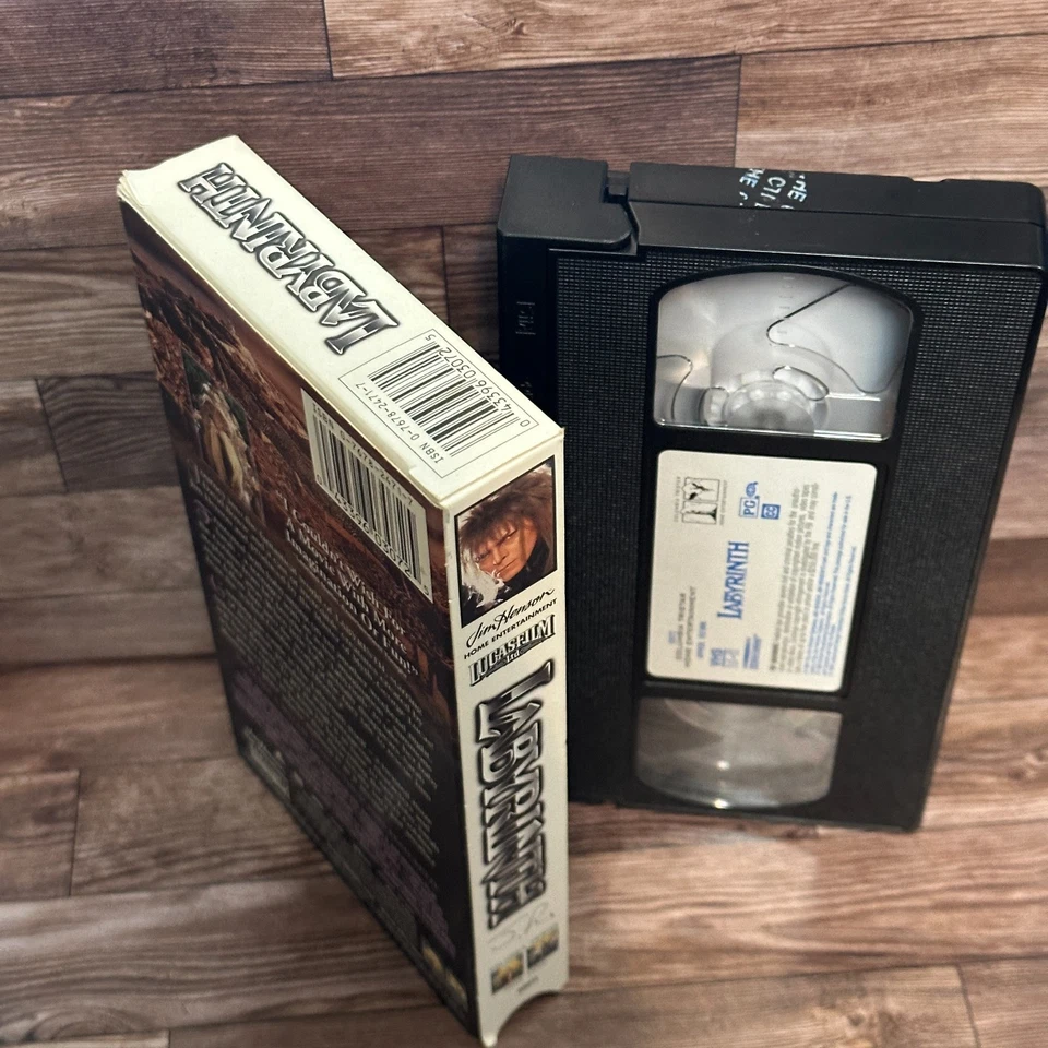 Labyrinth VHS Used David Bowie Jennifer Connelly Fantasy 1986 - Image 4 of 4
