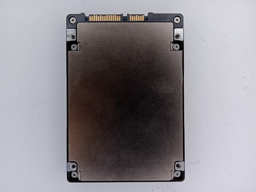 Seagate IronWolf 110 NAS ZA240NM10001 240 GB 2,5" unità a stato solido SSD SATA - Foto 2 di 2