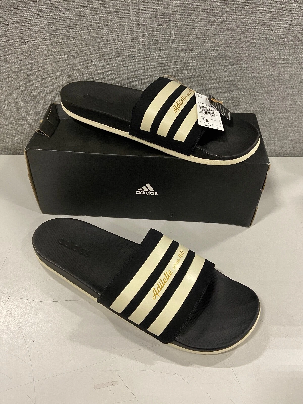 Adidas Uomo Adilette Comfort Slide Legend Inchiostro Nuvola Colore Bianco