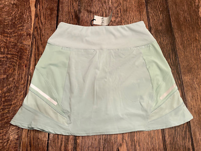 nwt LUCKY IN LOVE Tech Performance women's XS sage green Moisture Wicking Skort