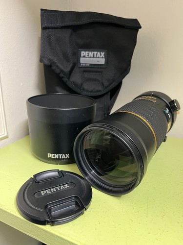 Pentax SMC PENTAX DA* 300mm F/4 ED IF SDM lens