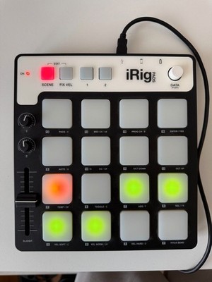 iRig Pads IK Multimedia IK000030 Controller USB Lightning