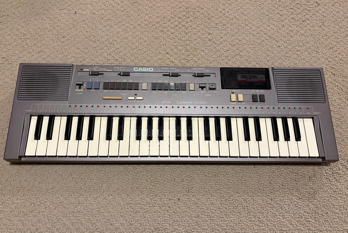 Vintage Casio Casiotone MT-820 +Rom Pack/RO-554 Electric Keyboard
