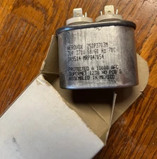 3 mfd Run Capacitor Oval Areovox HVAC Fan Motors 370 NEW