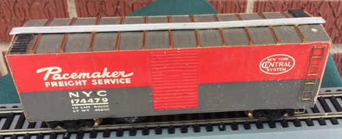 Vintage HO Craftsman Kit Construido 40' BOXCAR NYC 174479 MARCAPASOS Ruedas Latón | Zustand: Used