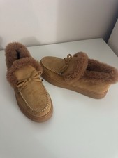 Women  s Brown Faux Suede Moccasin Slippers Faux Fur Lined Slip-On US 6