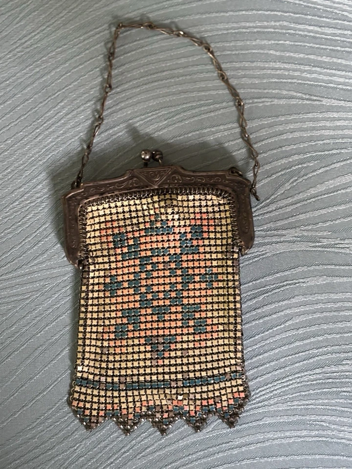 Cartera de noche vintage de los años 20 Whiting & Davis Art Nouveau Deco malla metálica y esmalte Foto 2 de 4